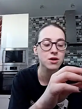 MartiniiSelenna online show from February 26, 2025, 6:26 am