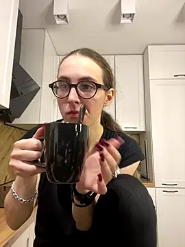 MartiniiSelenna online show from October 9, 2025, 5:49 am