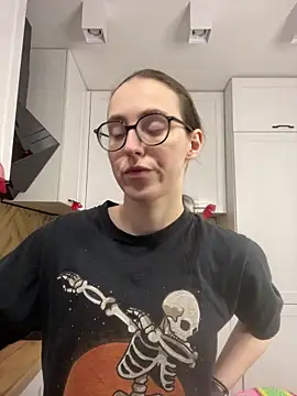 MartiniiSelenna online show from March 14, 2026, 6:41 am