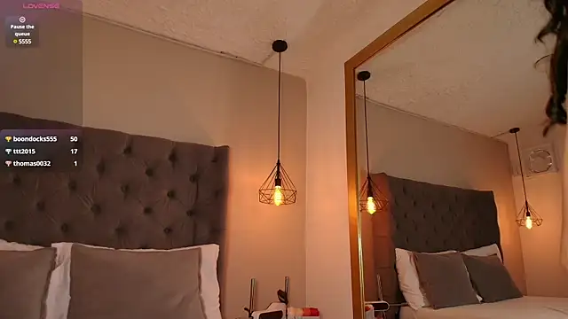 AngelinaRoss  online show from March 2, 2025, 8:29 pm