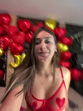 Snapshot of Rose-euphoria chatting on February 15, 2025, 7:28 pm Rose-euphoria online show from February 15, 2025, 7:28 pm