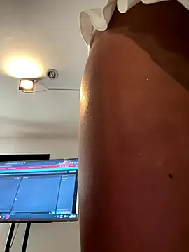 Snapshot of Rose-euphoria chatting on September 30, 2025, 1:27 pm Rose-euphoria online show from September 30, 2025, 1:27 pm