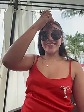 Snapshot of Rose-euphoria chatting on November 2, 2025, 1:46 pm Rose-euphoria online show from November 2, 2025, 1:46 pm