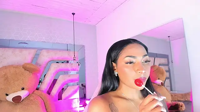 Snapshot of AngelineHeet chatting on December 16, 2025, 3:33 am AngelineHeet online show from December 16, 2025, 3:33 am