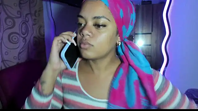 Snapshot of ladyrd1 chatting on September 16, 2025, 6:58 am ladyrd1 online show from September 16, 2025, 6:58 am