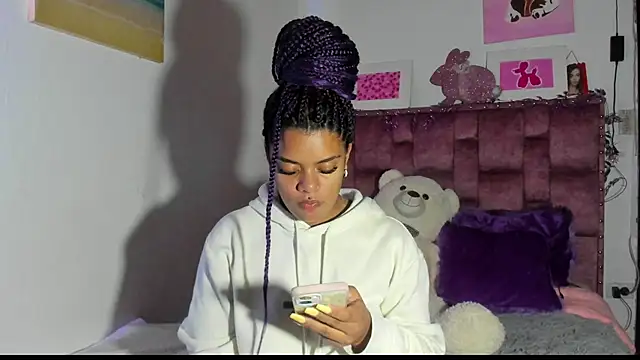 Snapshot of ladyrd1 chatting on October 16, 2025, 7:53 am ladyrd1 online show from October 16, 2025, 7:53 am