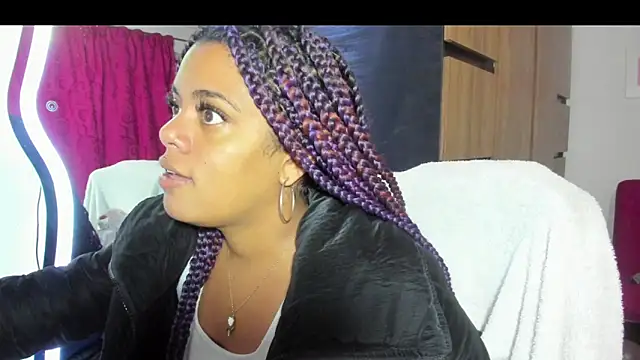 Snapshot of ladyrd1 chatting on November 20, 2025, 3:50 am ladyrd1 online show from November 20, 2025, 3:50 am