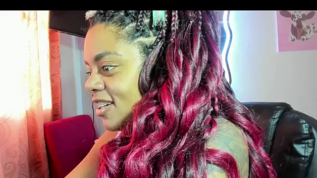 Snapshot of ladyrd1 chatting on December 4, 2025, 7:22 pm ladyrd1 online show from December 4, 2025, 7:22 pm