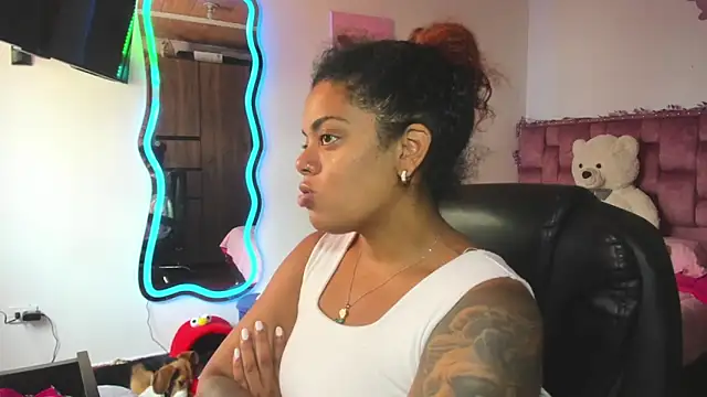 Snapshot of ladyrd1 chatting on March 1, 2026, 6:21 pm ladyrd1 online show from March 1, 2026, 6:21 pm