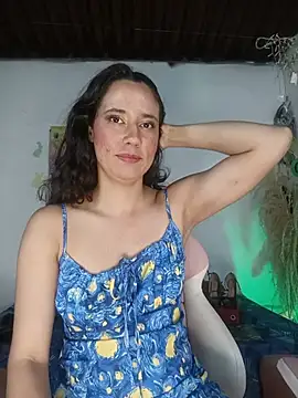 lovely kitt online show from June 7, 2026, 11:52 pm