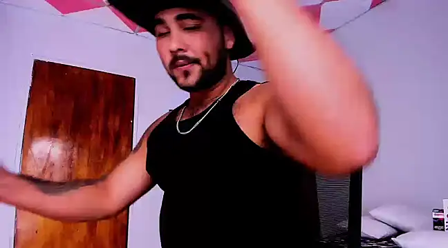 Snapshot of Sebas-hott chatting on January 19, 2025, 7:57 am Sebas-hott online show from January 19, 2025, 7:57 am