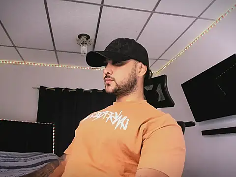 Sebas-hott online show from February 5, 2026, 10:58 pm