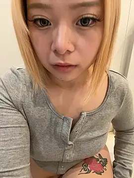 Rei1216xo online show from December 3, 2025, 5:48 am