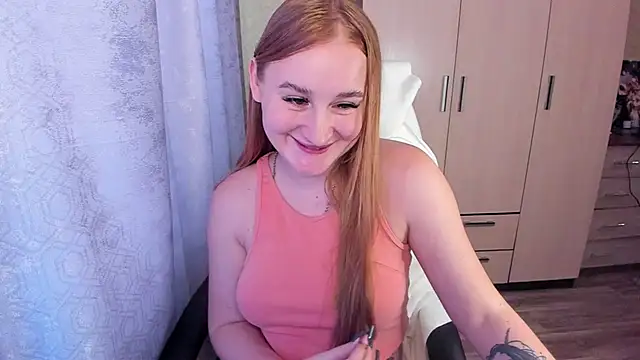 Snapshot of KeiraNight chatting on December 29, 2024, 4:48 am KeiraNight online show from December 29, 2024, 4:48 am