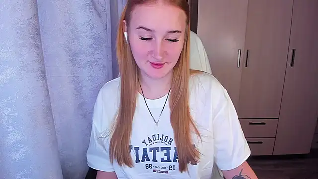 Snapshot of KeiraNight chatting on January 20, 2025, 9:24 am KeiraNight online show from January 20, 2025, 9:24 am