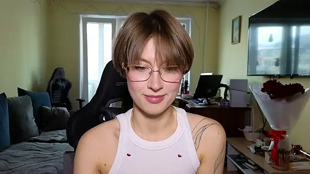 MalvinaBlum online show from February 14, 2026, 9:28 am