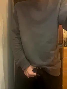 Snapshot of saku_chan_live chatting on November 20, 2025, 4:40 pm saku chan live online show from November 20, 2025, 4:40 pm