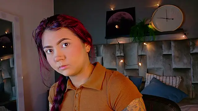 Snapshot of alaia-rogers chatting on October 2, 2025, 11:39 am alaia-rogers online show from October 2, 2025, 11:39 am