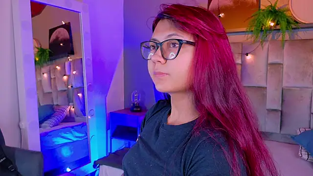 Snapshot of alaia-rogers chatting on October 13, 2025, 11:43 am alaia-rogers online show from October 13, 2025, 11:43 am