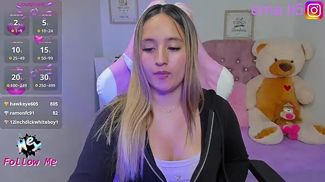 Snapshot of ema_tayy chatting on February 13, 2025, 10:34 am ema tayy online show from February 13, 2025, 10:34 am