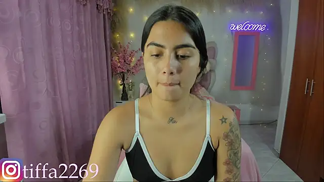 Snapshot of tifany_tay2 chatting on December 6, 2024, 1:51 am tifany tay2 online show from December 6, 2024, 1:51 am