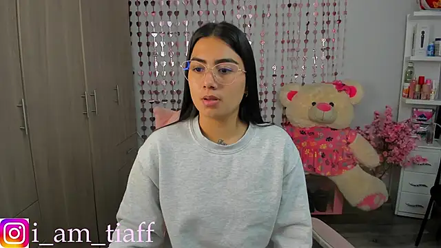 Snapshot of tifany_tay2 chatting on April 21, 2026, 12:11 pm tifany tay2 online show from April 21, 2026, 12:11 pm
