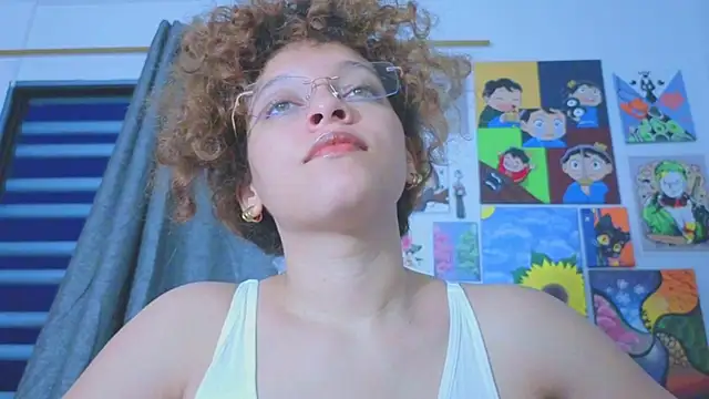 Snapshot of Ada_gales_ chatting on July 19, 2026, 11:41 pm Ada gales online show from July 19, 2026, 11:41 pm