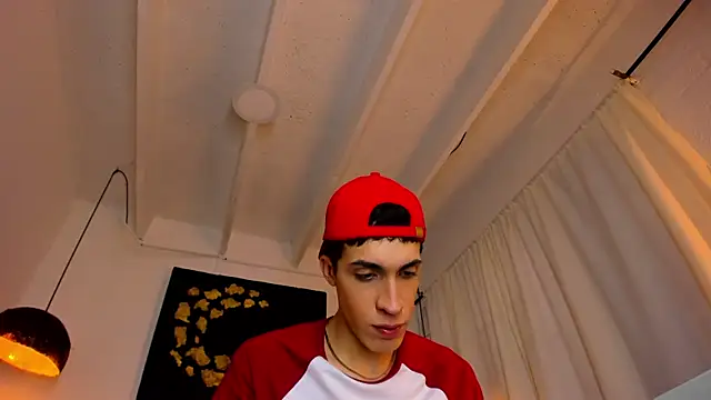 Snapshot of Angel_Snowhotxxx chatting on December 6, 2024, 8:40 pm Angel Snowhotxxx online show from December 6, 2024, 8:40 pm