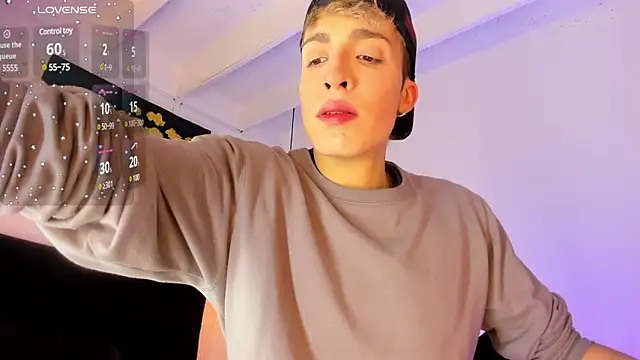 Snapshot of Angel_Snowhotxxx chatting on March 13, 2025, 4:38 am Angel Snowhotxxx online show from March 13, 2025, 4:38 am