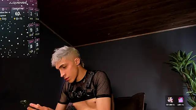 Snapshot of Angel_Snowhotxxx chatting on September 22, 2025, 2:13 am Angel Snowhotxxx online show from September 22, 2025, 2:13 am