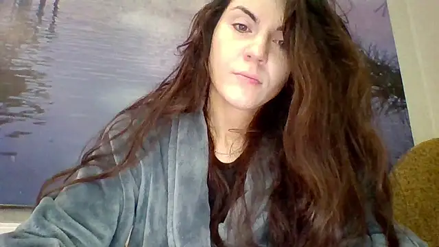 Snapshot of AliceTailor chatting on May 10, 2026, 8:41 am AliceTailor online show from May 10, 2026, 8:41 am