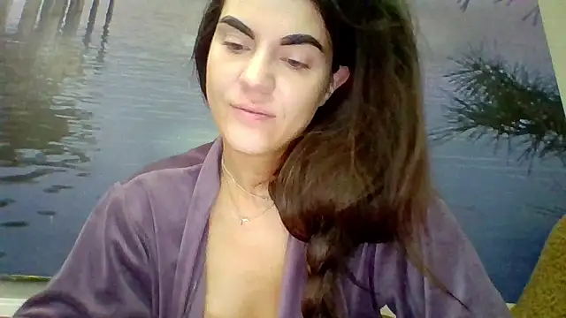 Snapshot of AliceTailor chatting on May 17, 2026, 7:06 am AliceTailor online show from May 17, 2026, 7:06 am