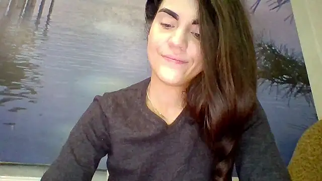 Snapshot of AliceTailor chatting on May 18, 2026, 8:03 pm AliceTailor online show from May 18, 2026, 8:03 pm