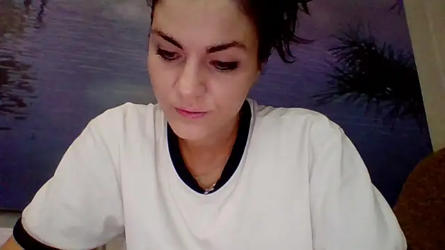 Snapshot of AliceTailor chatting on May 25, 2026, 11:33 pm AliceTailor online show from May 25, 2026, 11:33 pm