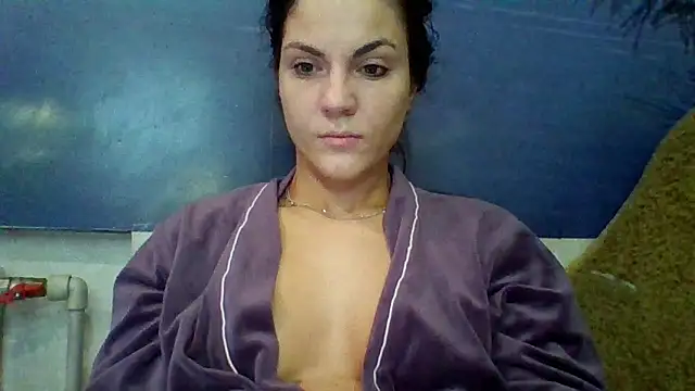 Snapshot of AliceTailor chatting on May 26, 2026, 2:02 pm AliceTailor online show from May 26, 2026, 2:02 pm