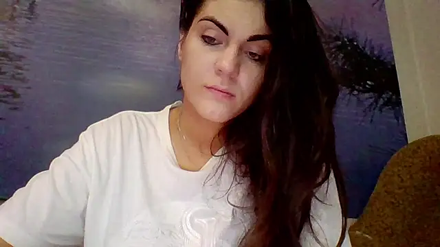 Snapshot of AliceTailor chatting on June 3, 2026, 5:51 pm AliceTailor online show from June 3, 2026, 5:51 pm