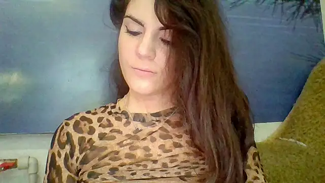 Snapshot of AliceTailor chatting on June 11, 2026, 2:53 am AliceTailor online show from June 11, 2026, 2:53 am
