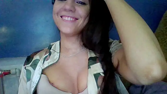 Snapshot of AliceTailor chatting on June 25, 2026, 6:07 am AliceTailor online show from June 25, 2026, 6:07 am