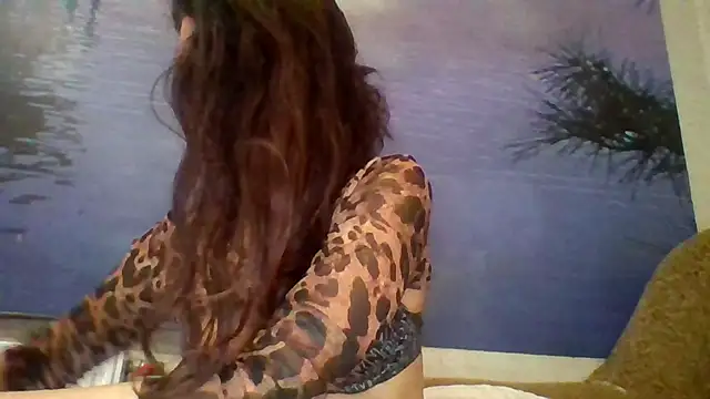 Snapshot of AliceTailor chatting on July 14, 2026, 10:37 pm AliceTailor online show from July 14, 2026, 10:37 pm