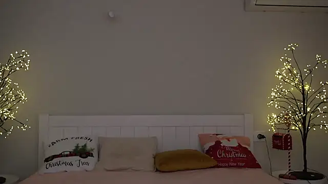 IceDanielles online show from January 24, 2025, 5:00 pm