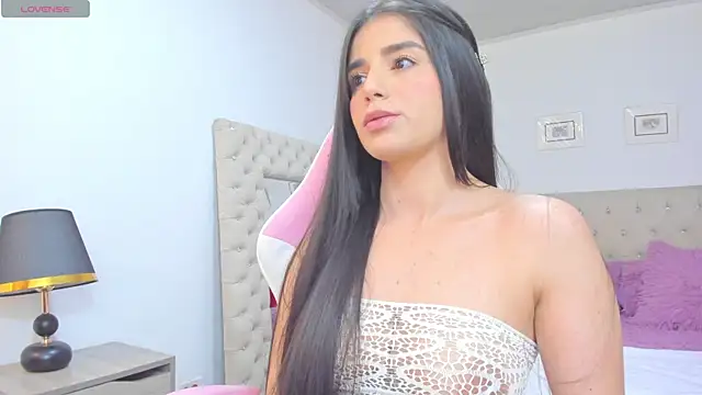 Snapshot of carlaperez_ chatting on November 26, 2025, 1:06 am carlaperez online show from November 26, 2025, 1:06 am