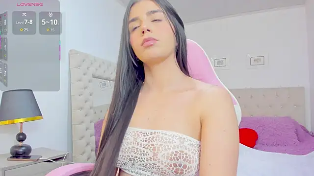 Snapshot of carlaperez_ chatting on December 16, 2025, 2:16 am carlaperez online show from December 16, 2025, 2:16 am