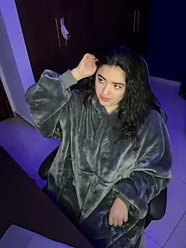 Ales Kitten online show from March 12, 2025, 4:51 am