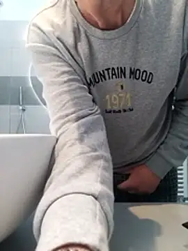 MATTIS11 online show from February 1, 2026, 9:08 am