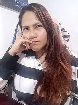 ZUCAAT online show from December 16, 2025, 4:39 am