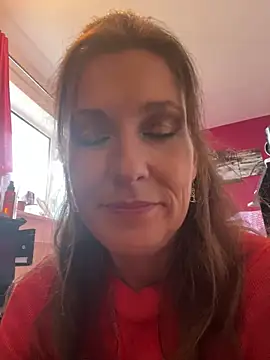 Lwhite1 online show from September 17, 2025, 3:35 pm