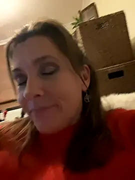 Lwhite1 online show from October 4, 2025, 11:47 pm