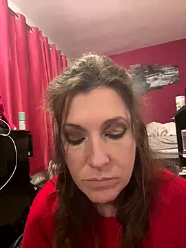 Lwhite1 online show from November 10, 2025, 11:04 pm