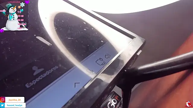 evelyn 23 online show from December 4, 2025, 2:48 pm