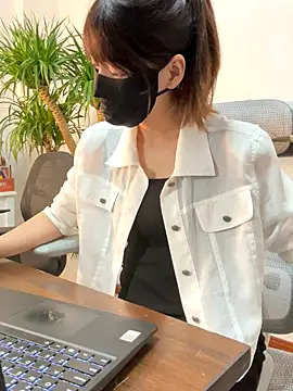 Snapshot of Annabody chatting on November 7, 2025, 8:36 am Annabody online show from November 7, 2025, 8:36 am